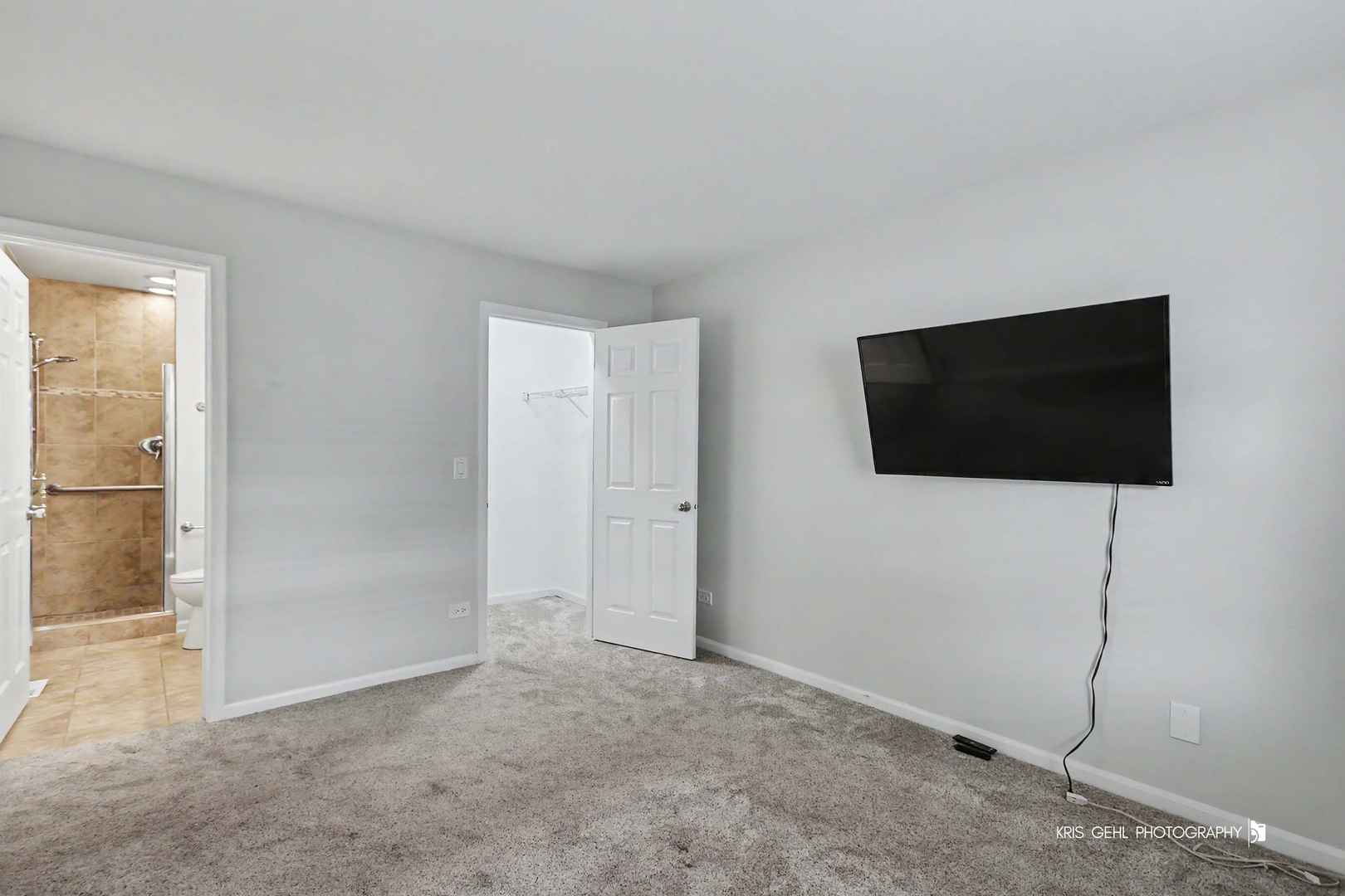 224 Brett Circle B Property Photo 10