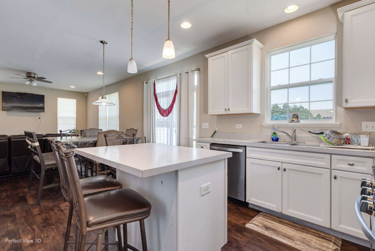 1908 Foxborough Way Property Photo 7
