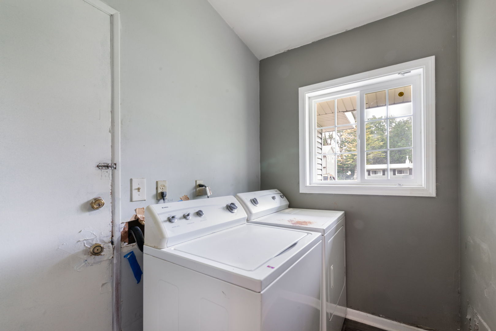 784 N Elmwood Drive Property Photo 12