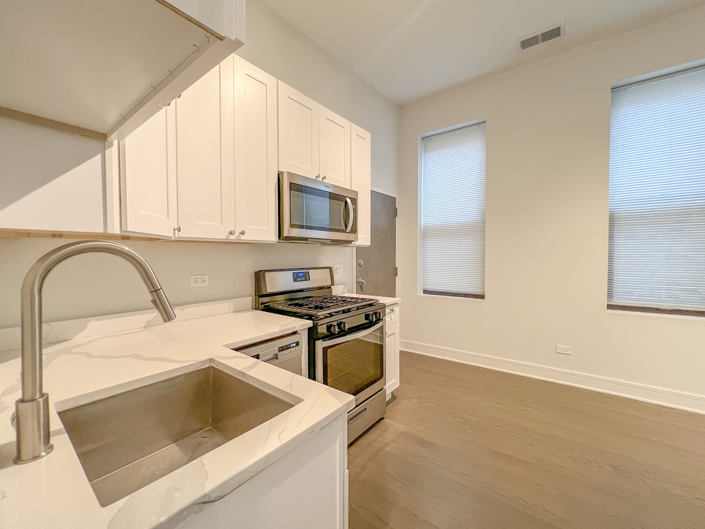 951 W Armitage Avenue 2r Property Photo 7