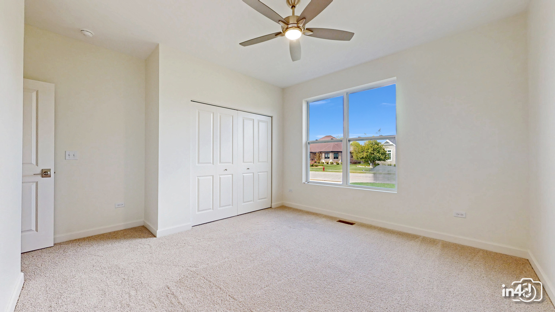 24445 W River Crossing Drive Property Photo 4