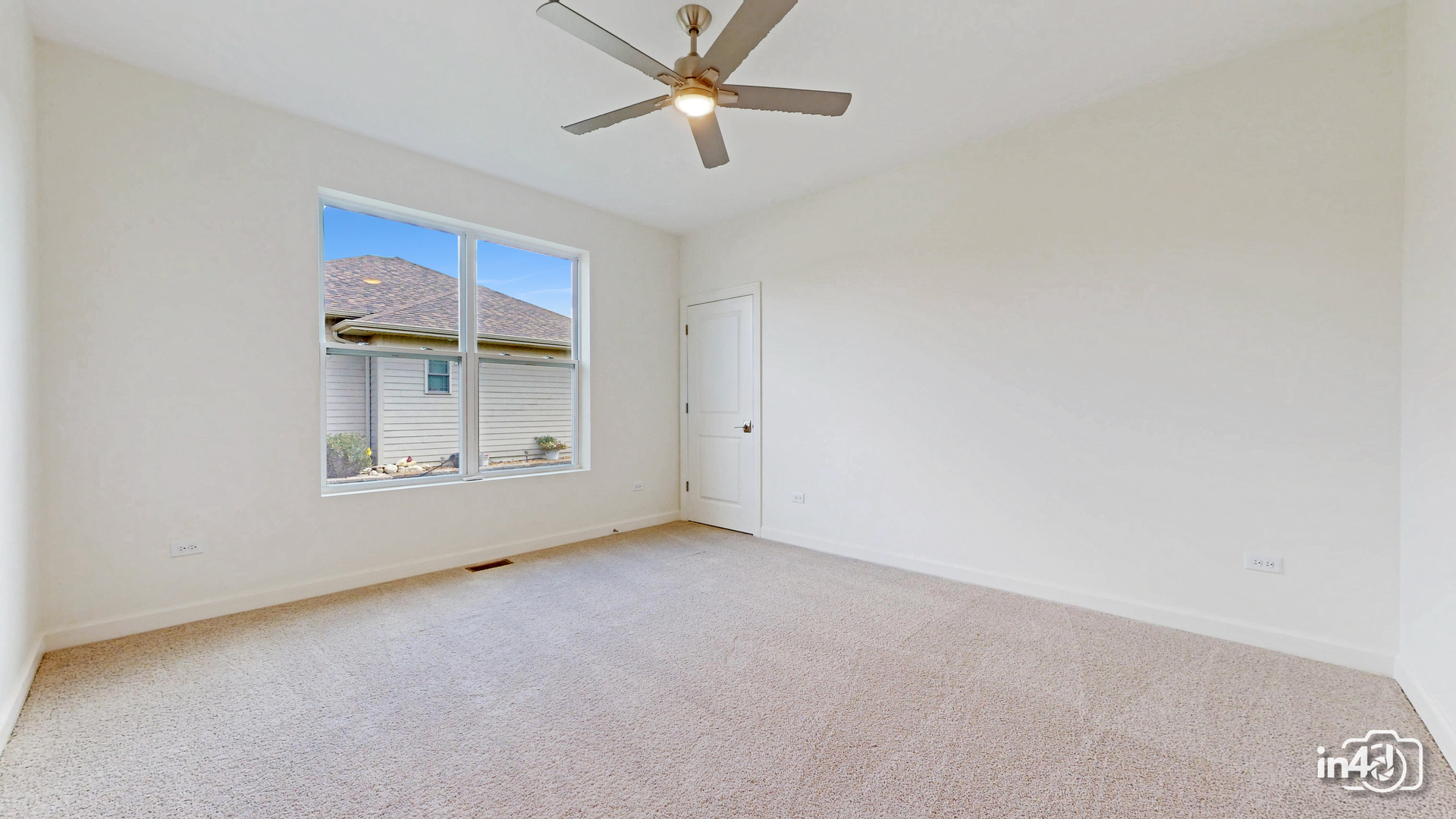 24445 W River Crossing Drive Property Photo 5