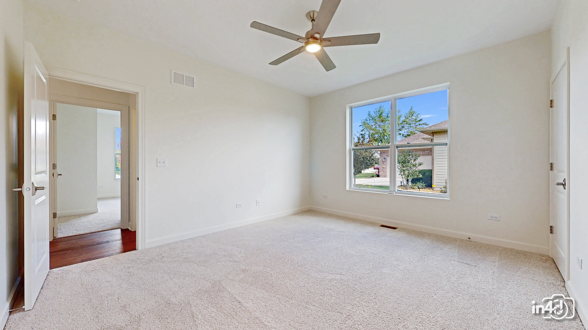 24445 W River Crossing Drive Property Photo 6