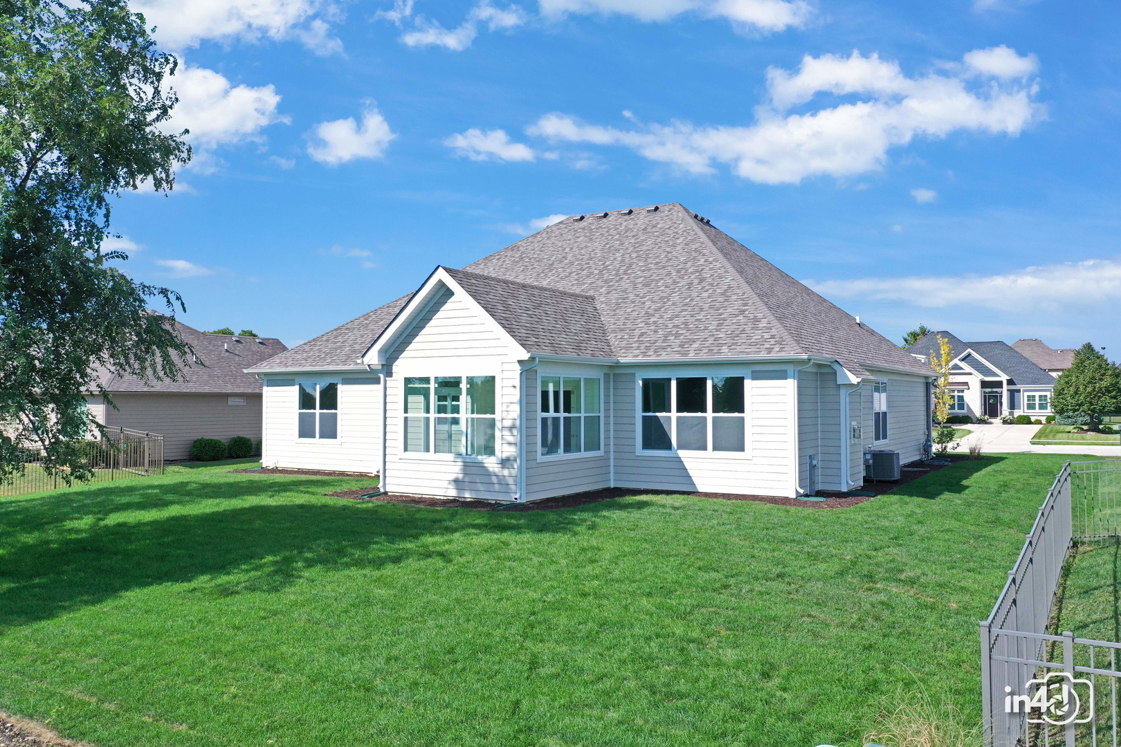 24445 W River Crossing Drive Property Photo 30