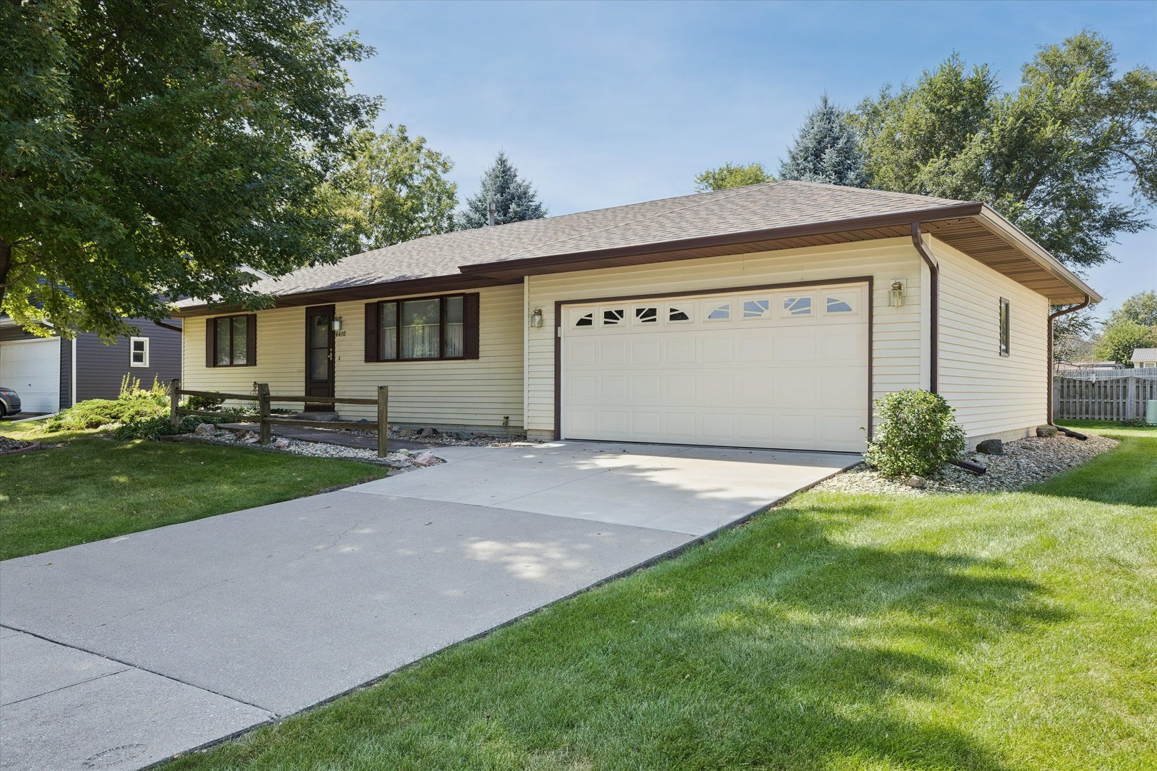6410 N Howell Street Property Photo 2