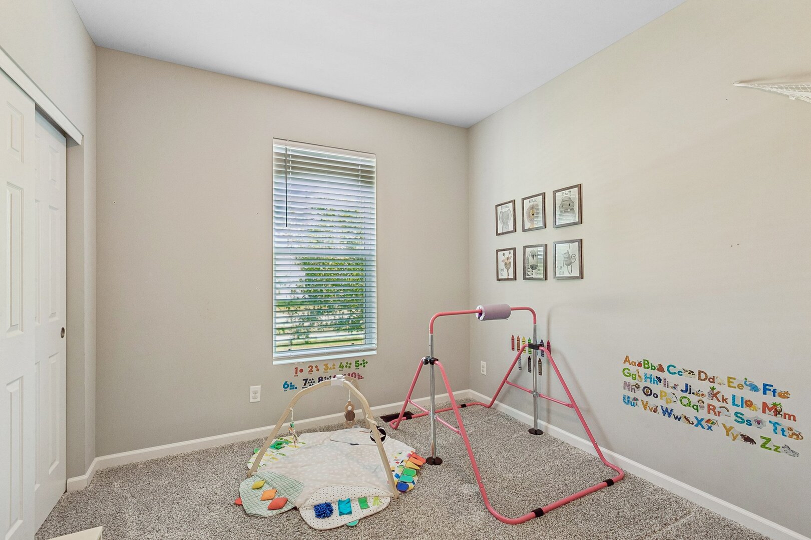 513 S Hahn Drive Property Photo 17