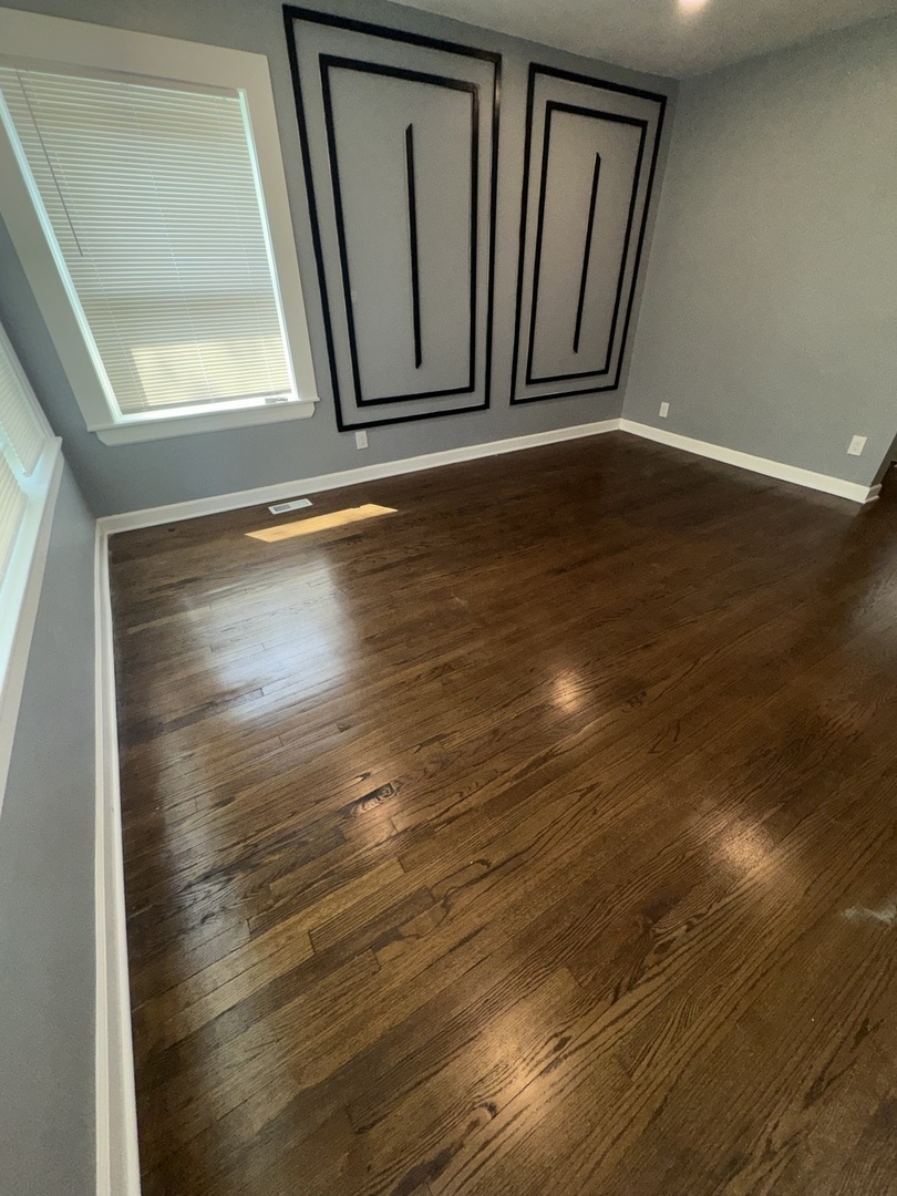 8404 S Oglesby Avenue Property Photo 3