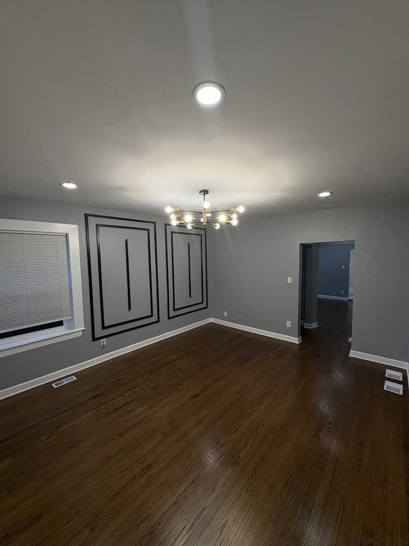 8404 S Oglesby Avenue Property Photo 5
