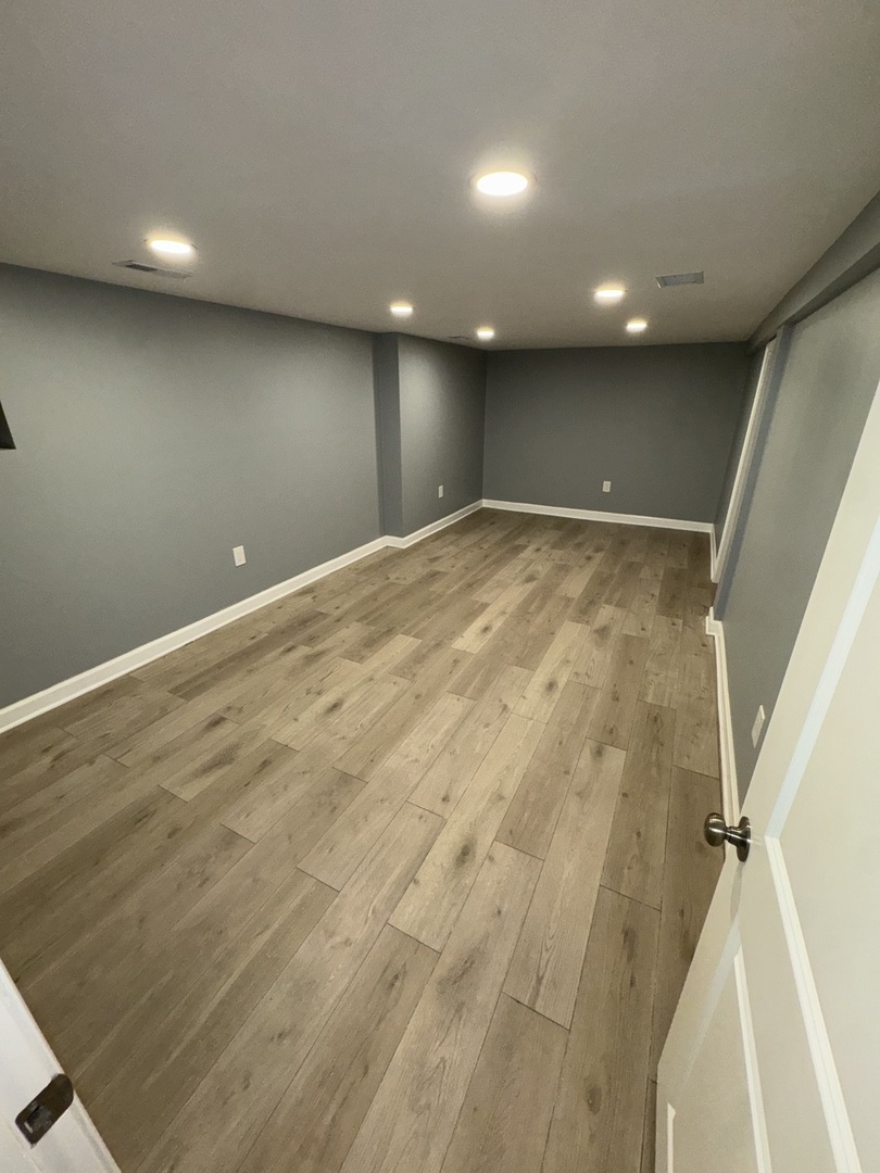 8404 S Oglesby Avenue Property Photo 17