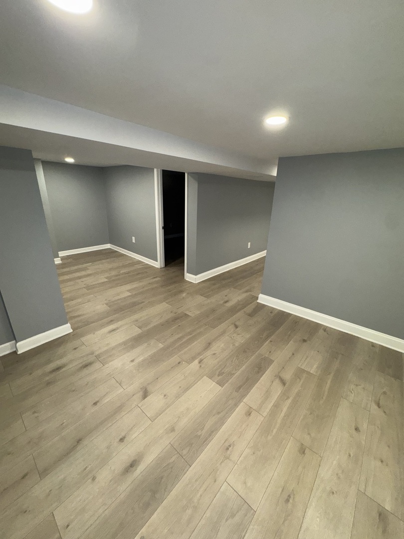 8404 S Oglesby Avenue Property Photo 18