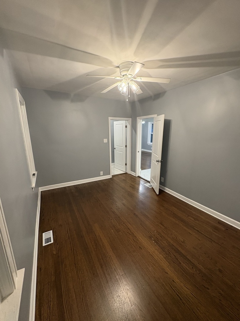 8404 S Oglesby Avenue Property Photo 21