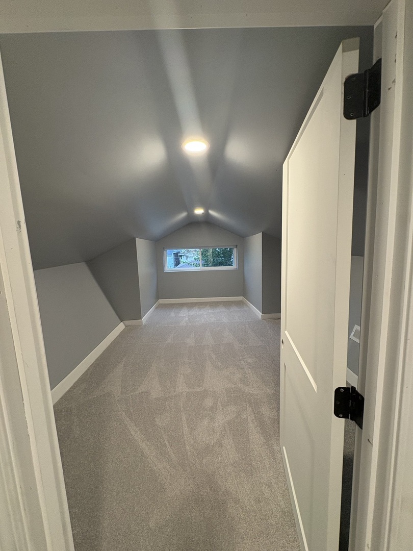 8404 S Oglesby Avenue Property Photo 24