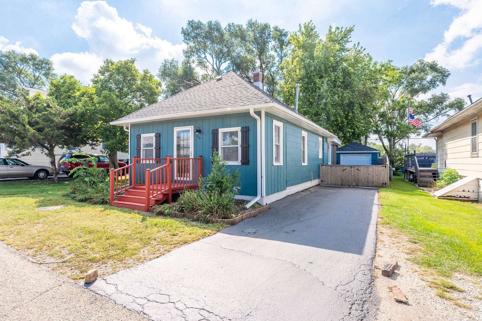 114 Frances Street Property Photo 2