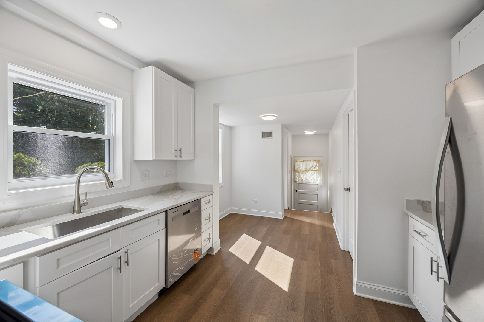 241 Southcote Road Property Photo 10