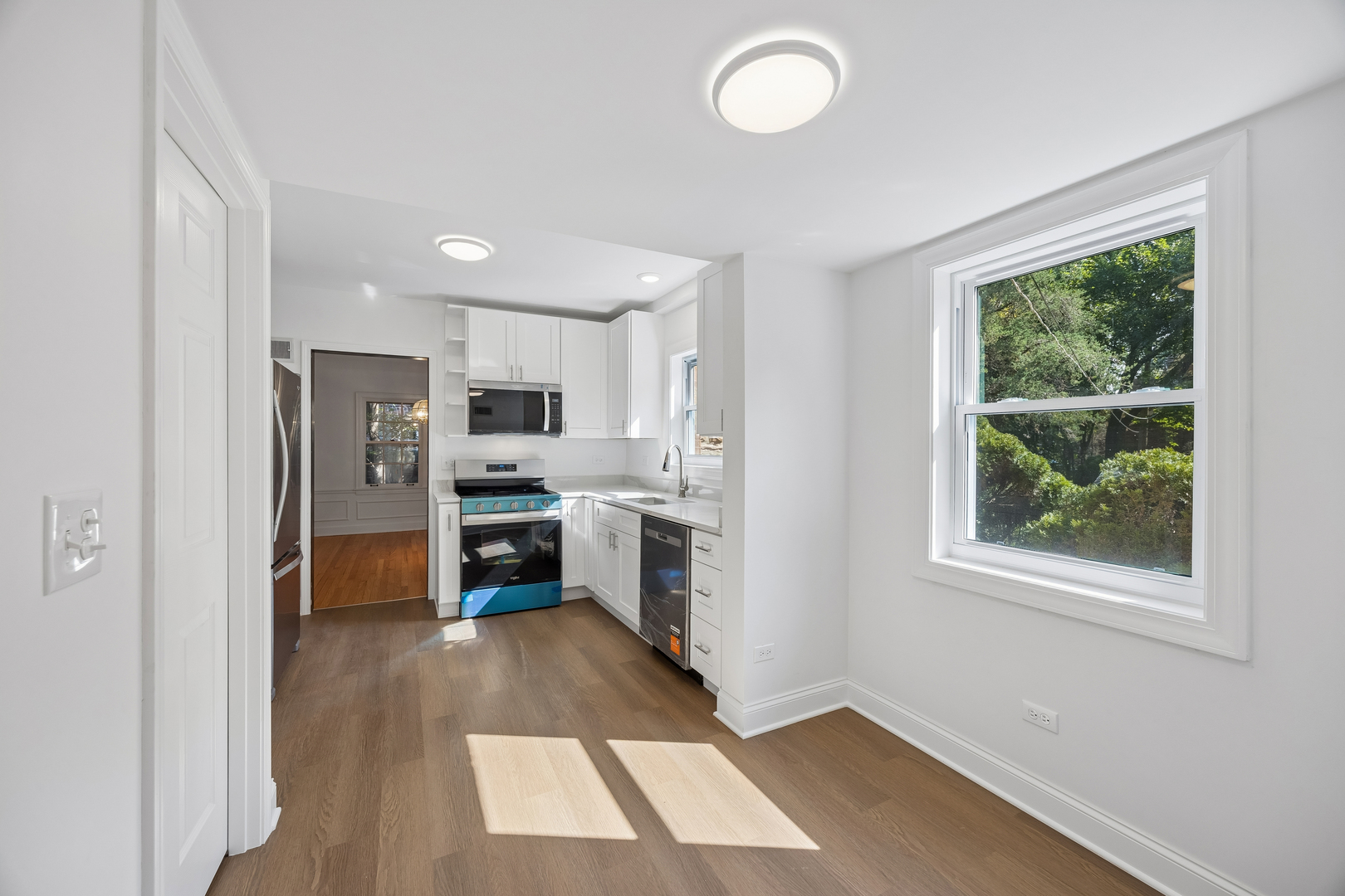 241 Southcote Road Property Photo 12