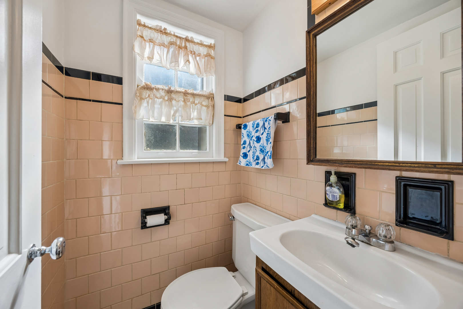241 Southcote Road Property Photo 13