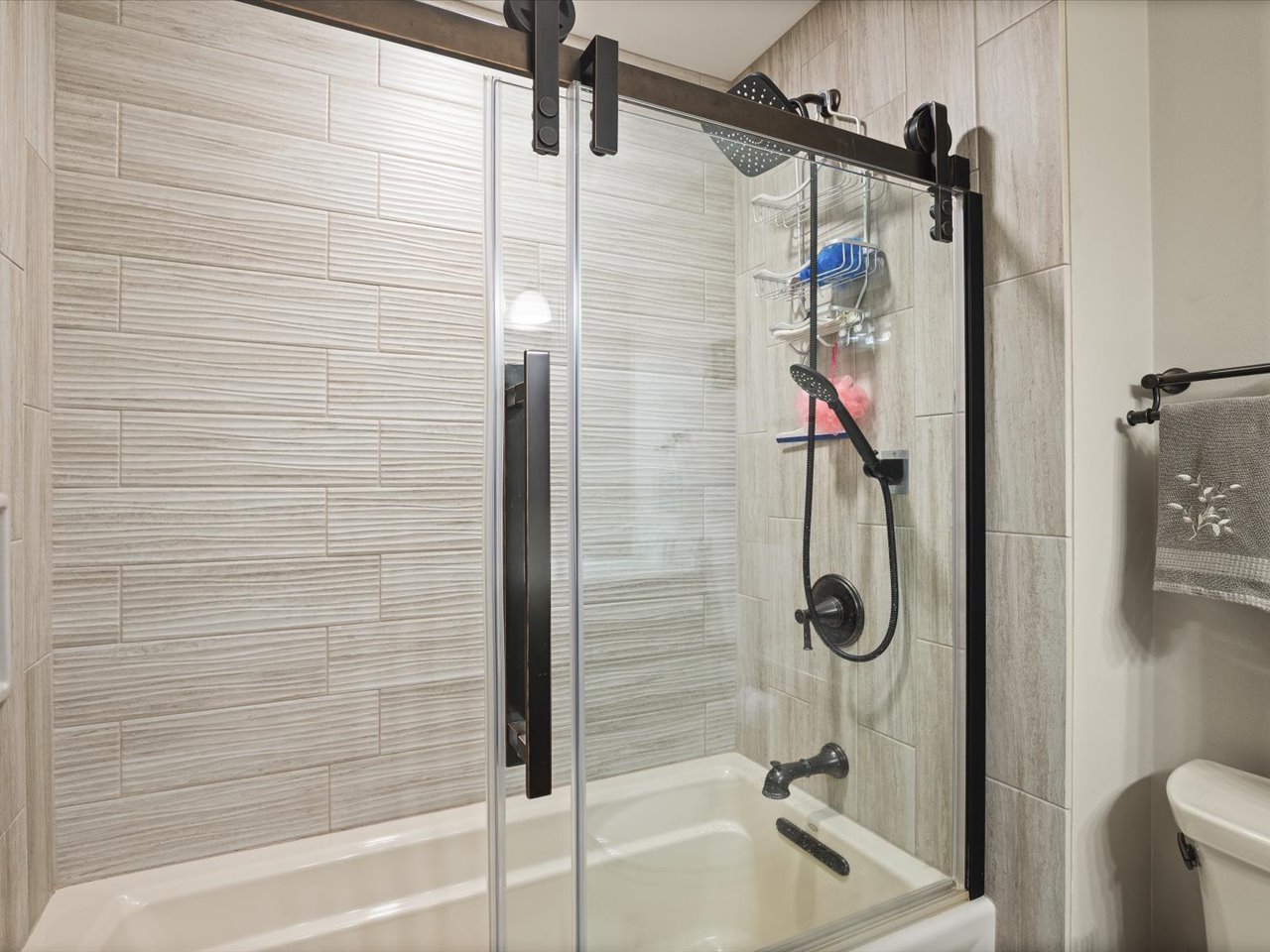 6531 Shadow Ridge Road Property Photo 16