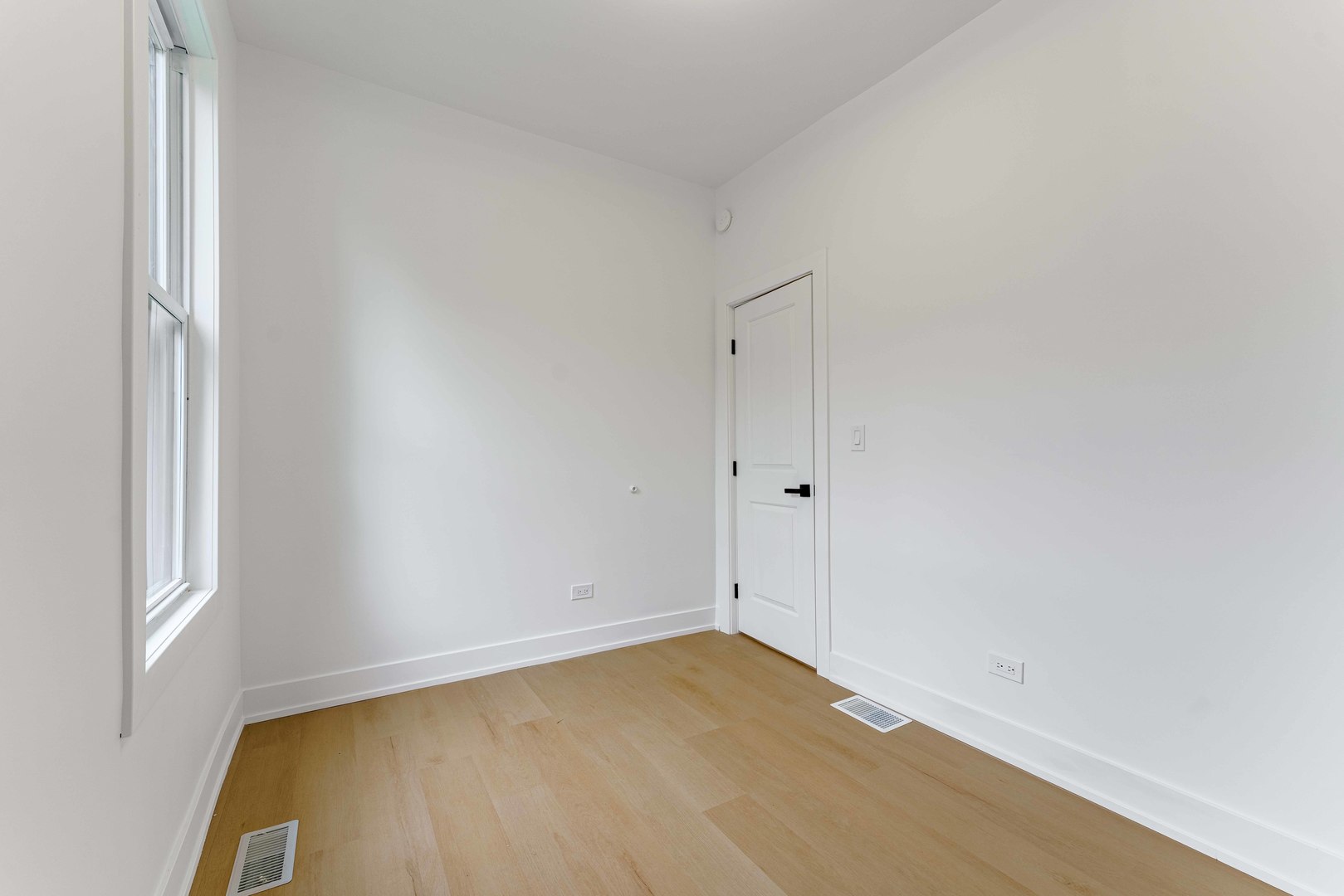 6429 28th Street Property Photo 15
