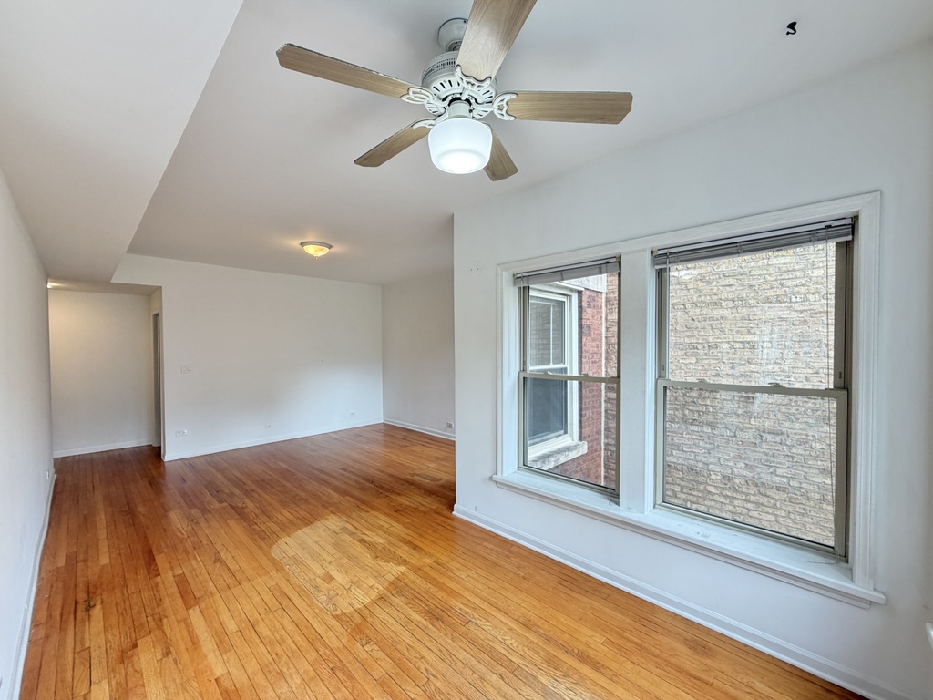 5783 N Ridge Avenue 2 Property Photo 12