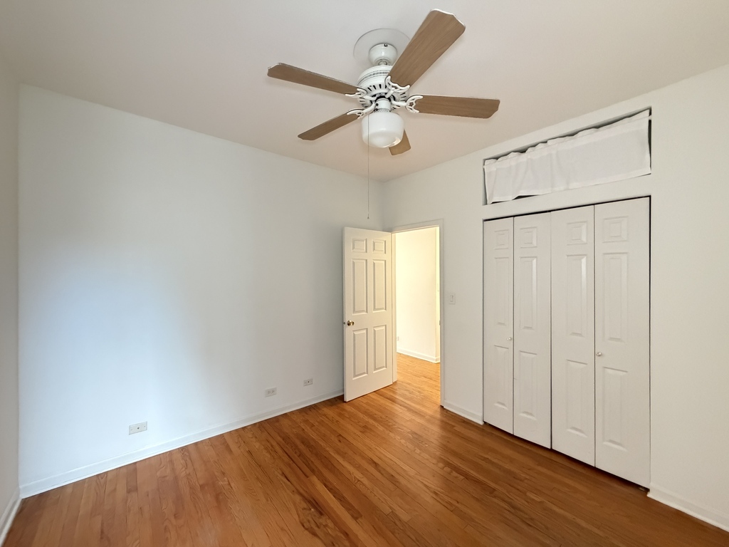 5783 N Ridge Avenue 2 Property Photo 14