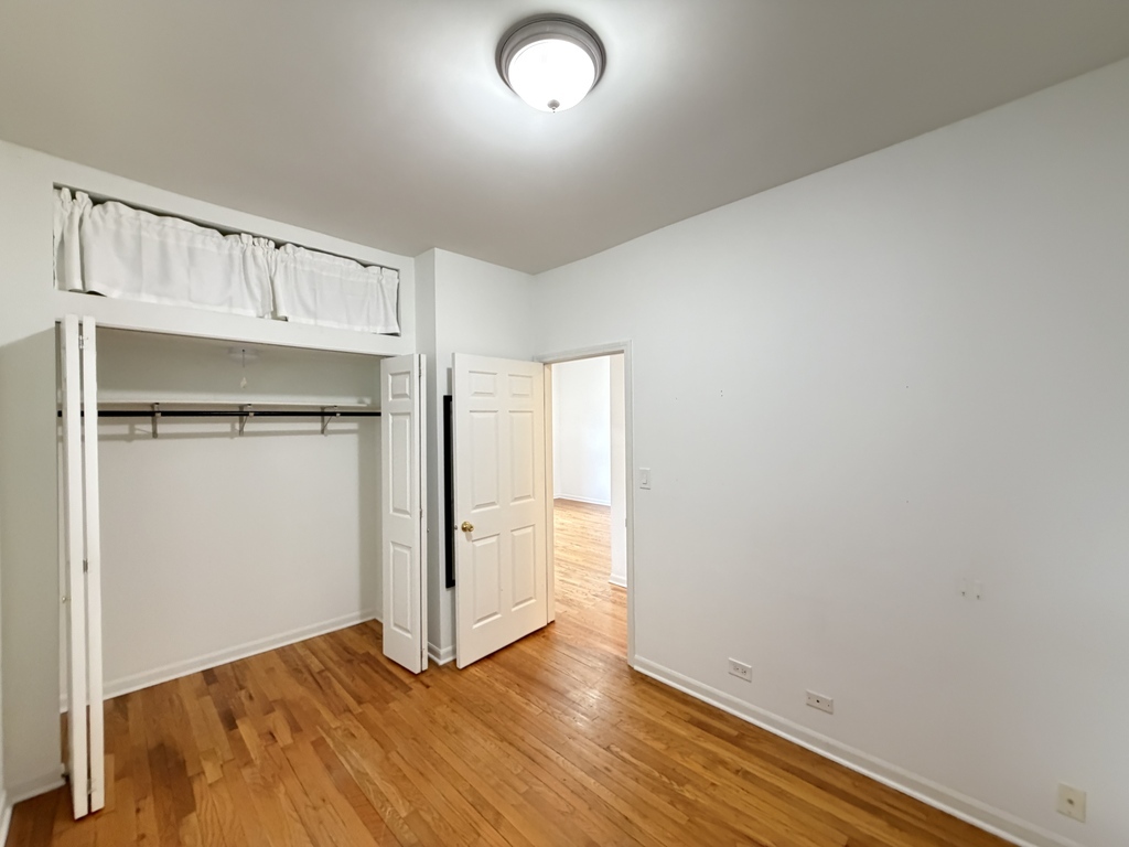 5783 N Ridge Avenue 2 Property Photo 18
