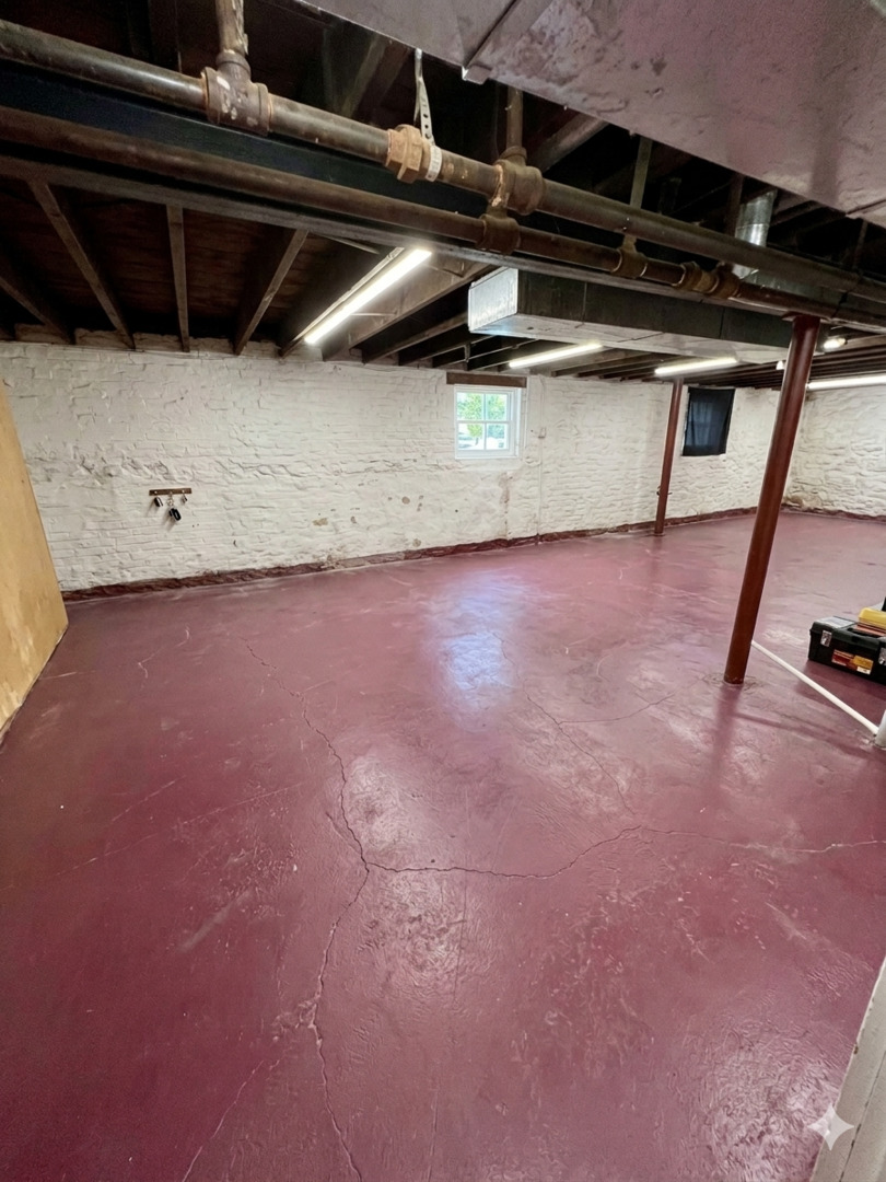 10753 S Hale Avenue Property Photo 12