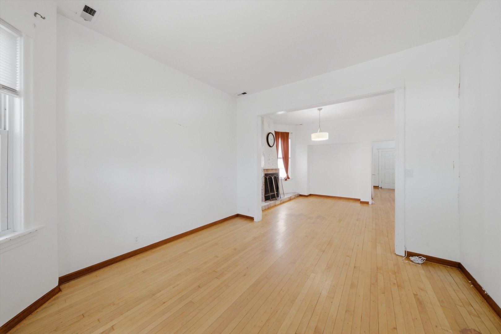 4823 W Grace Street Property Photo 9