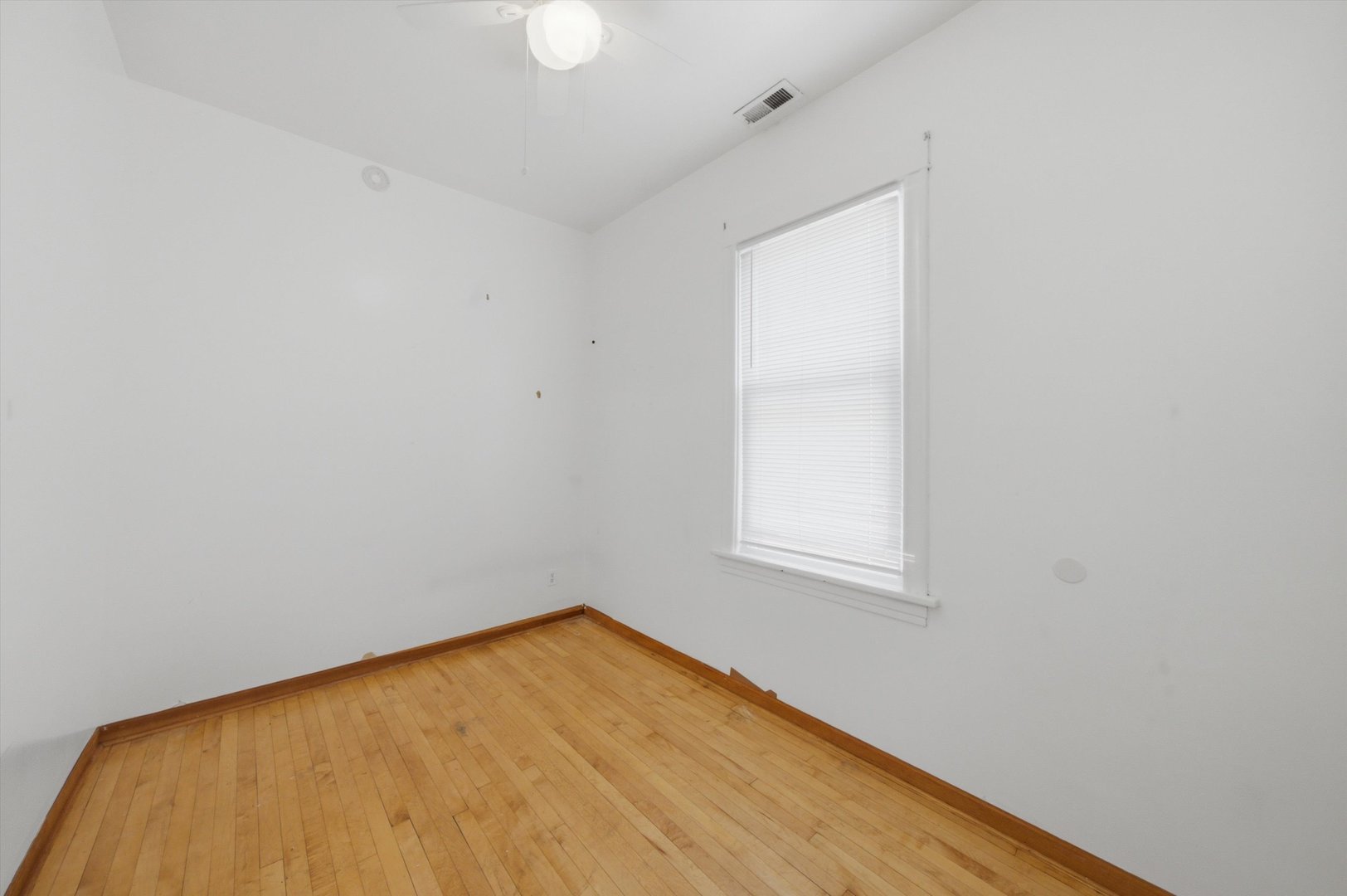 4823 W Grace Street Property Photo 17