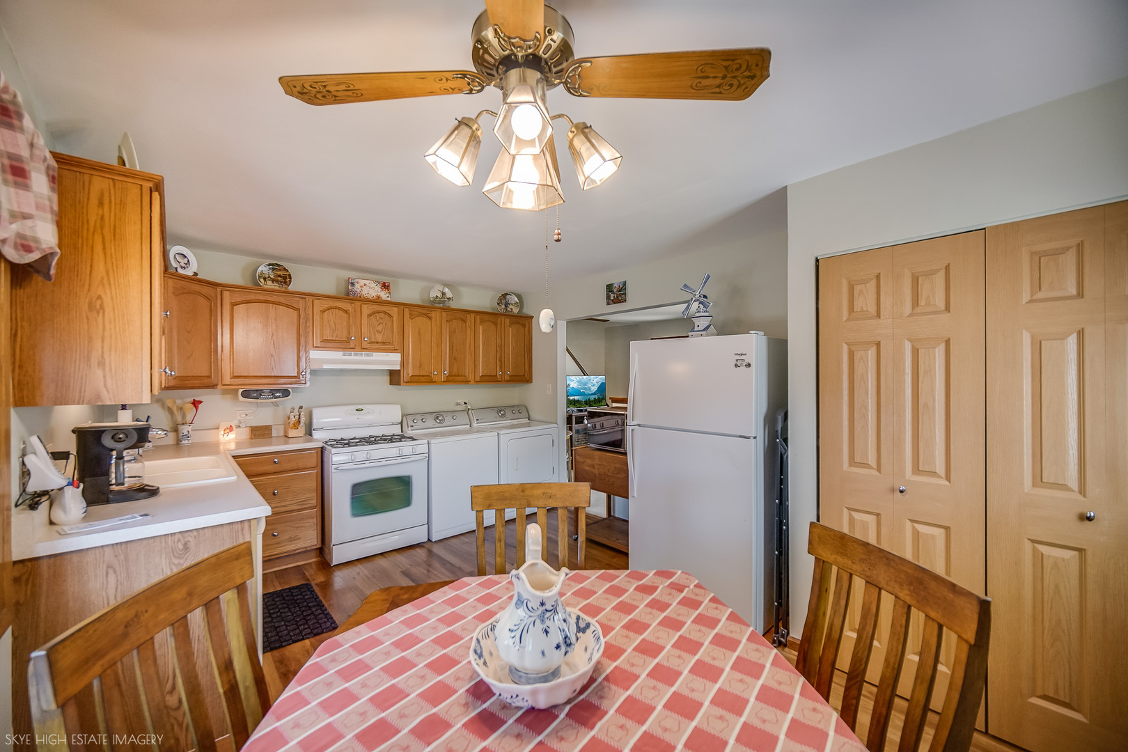 8724 Cranbrook Lane Property Photo 7