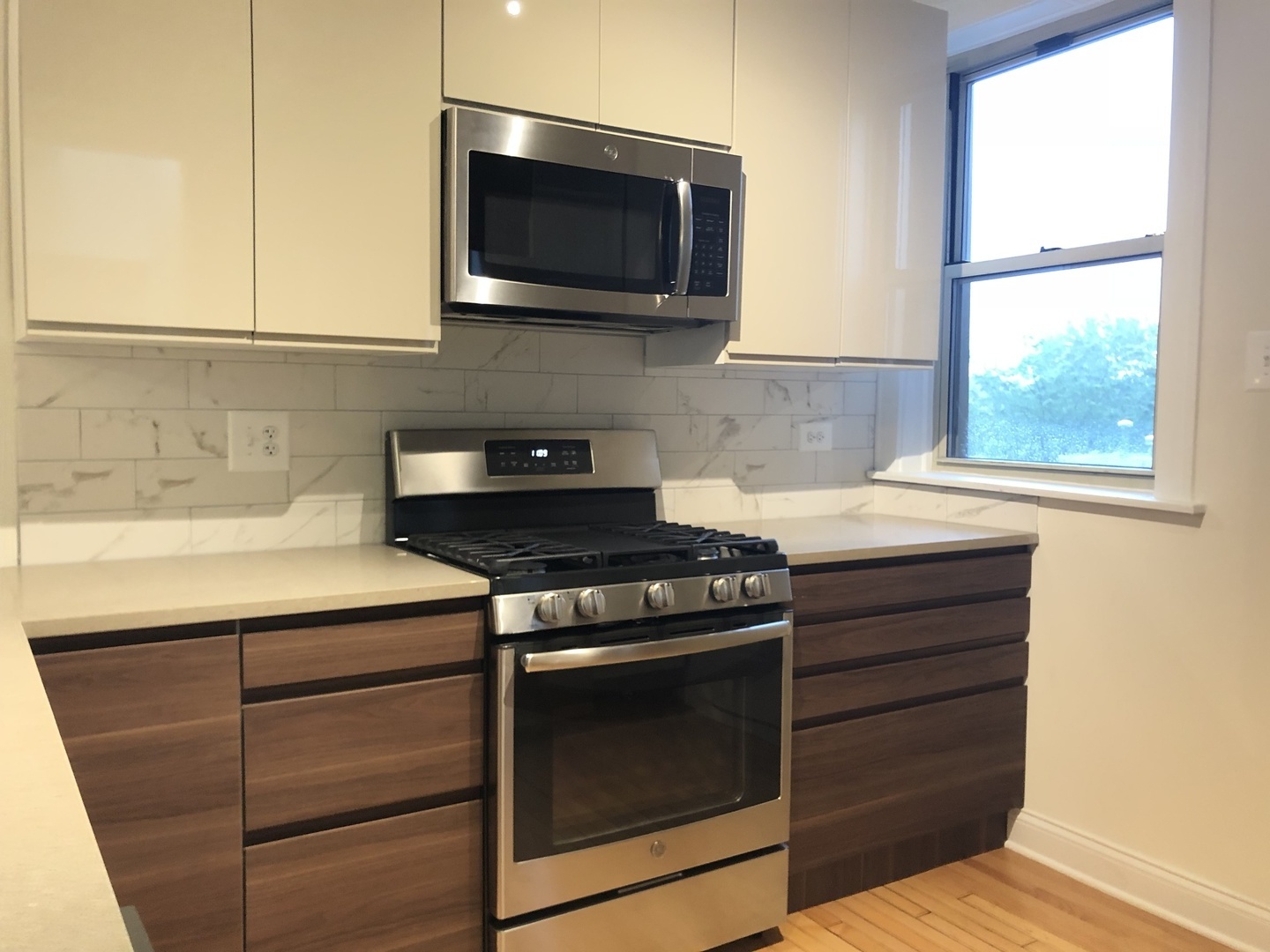 5330 N Kenmore Avenue 4e Property Photo 6