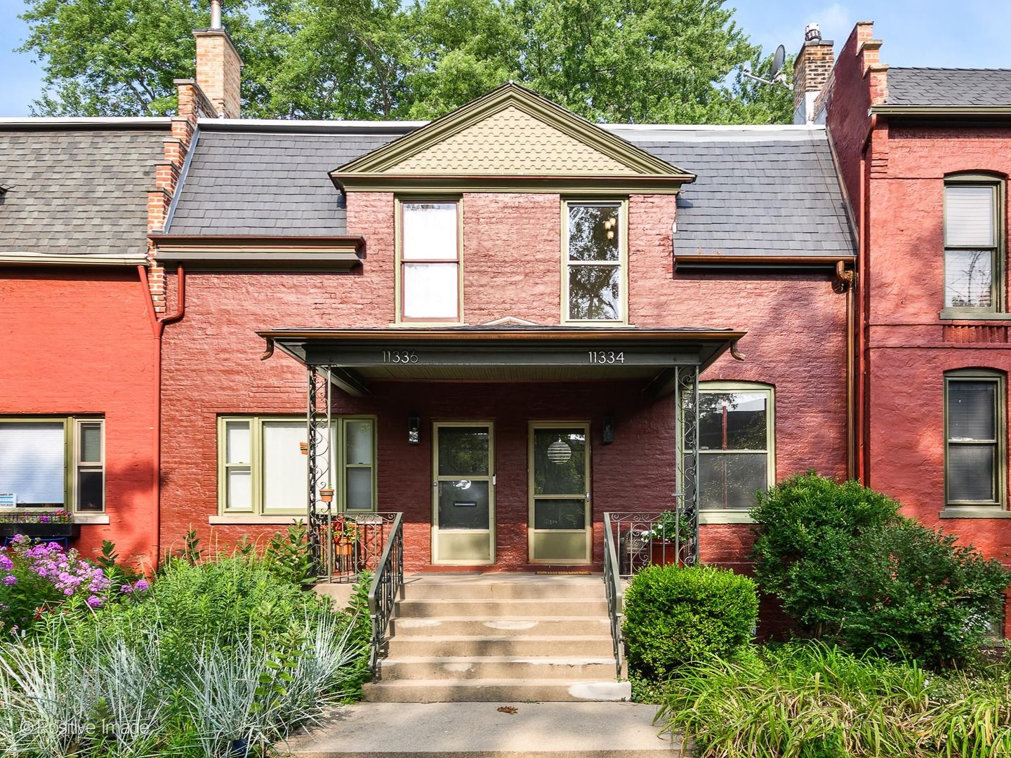 11334 S Saint Lawrence Avenue Property Photo 1