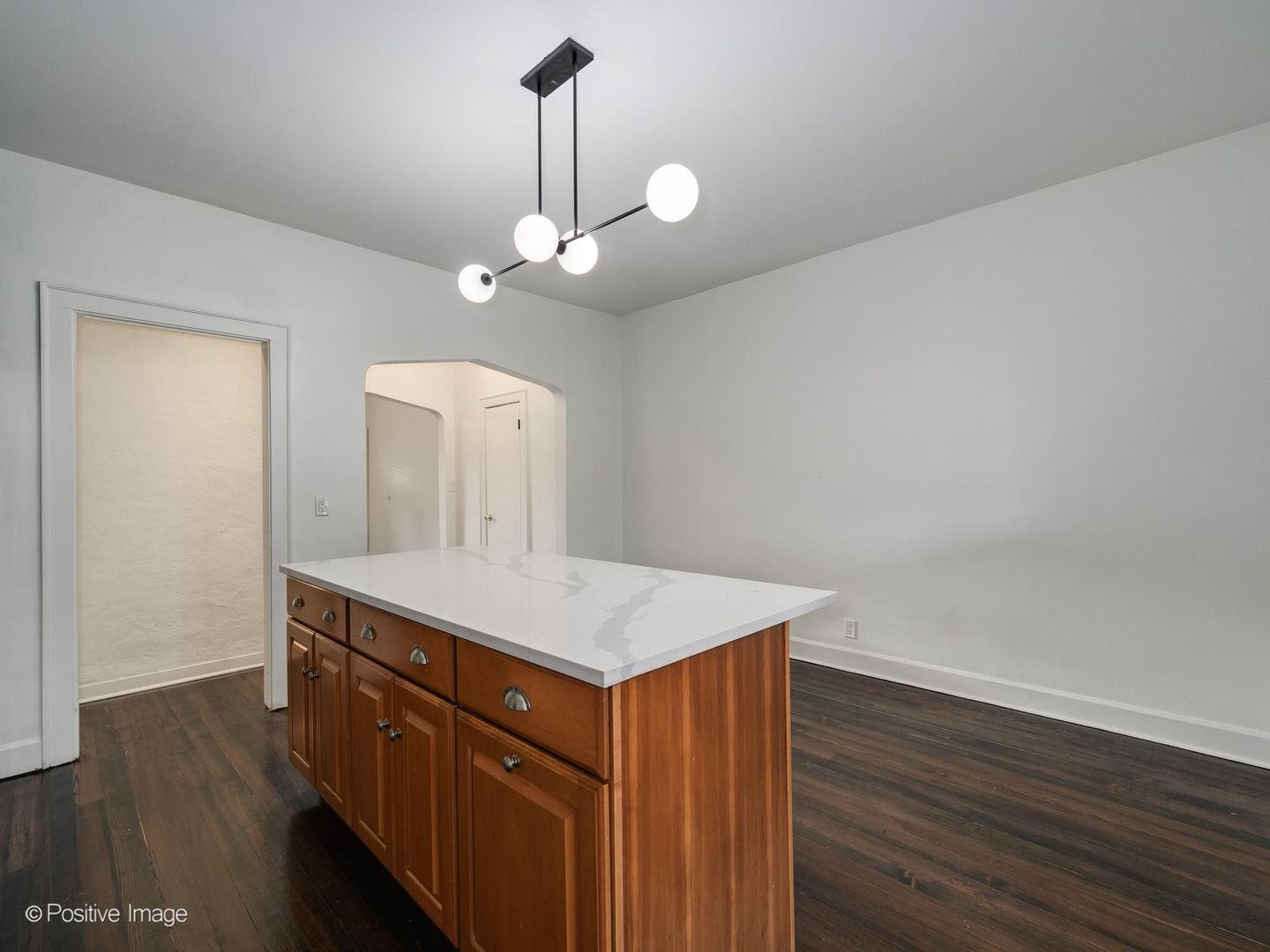 11334 S Saint Lawrence Avenue Property Photo 8
