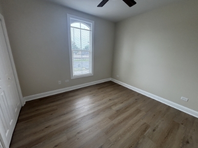 11116 Front Street 203 Property Photo 6
