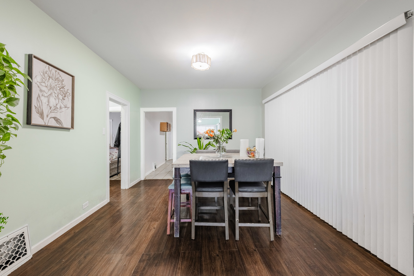 6733 S Campbell Avenue Property Photo 10