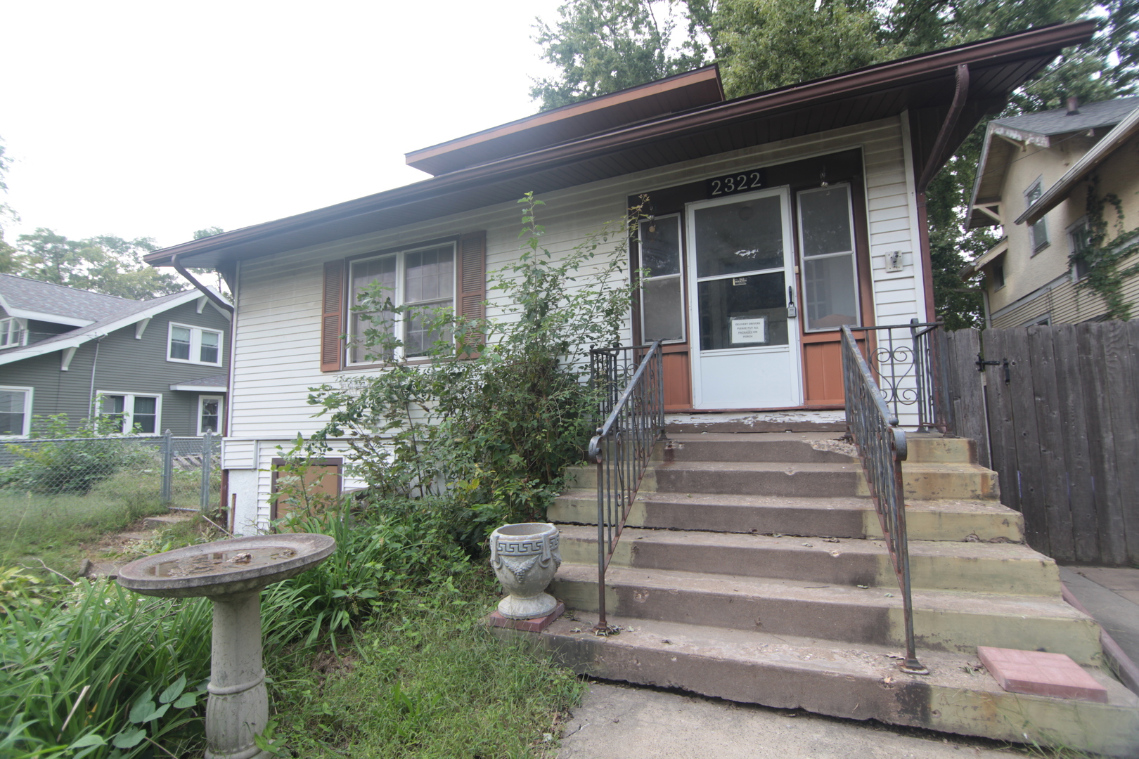 2322 Newberry Street Property Photo 1