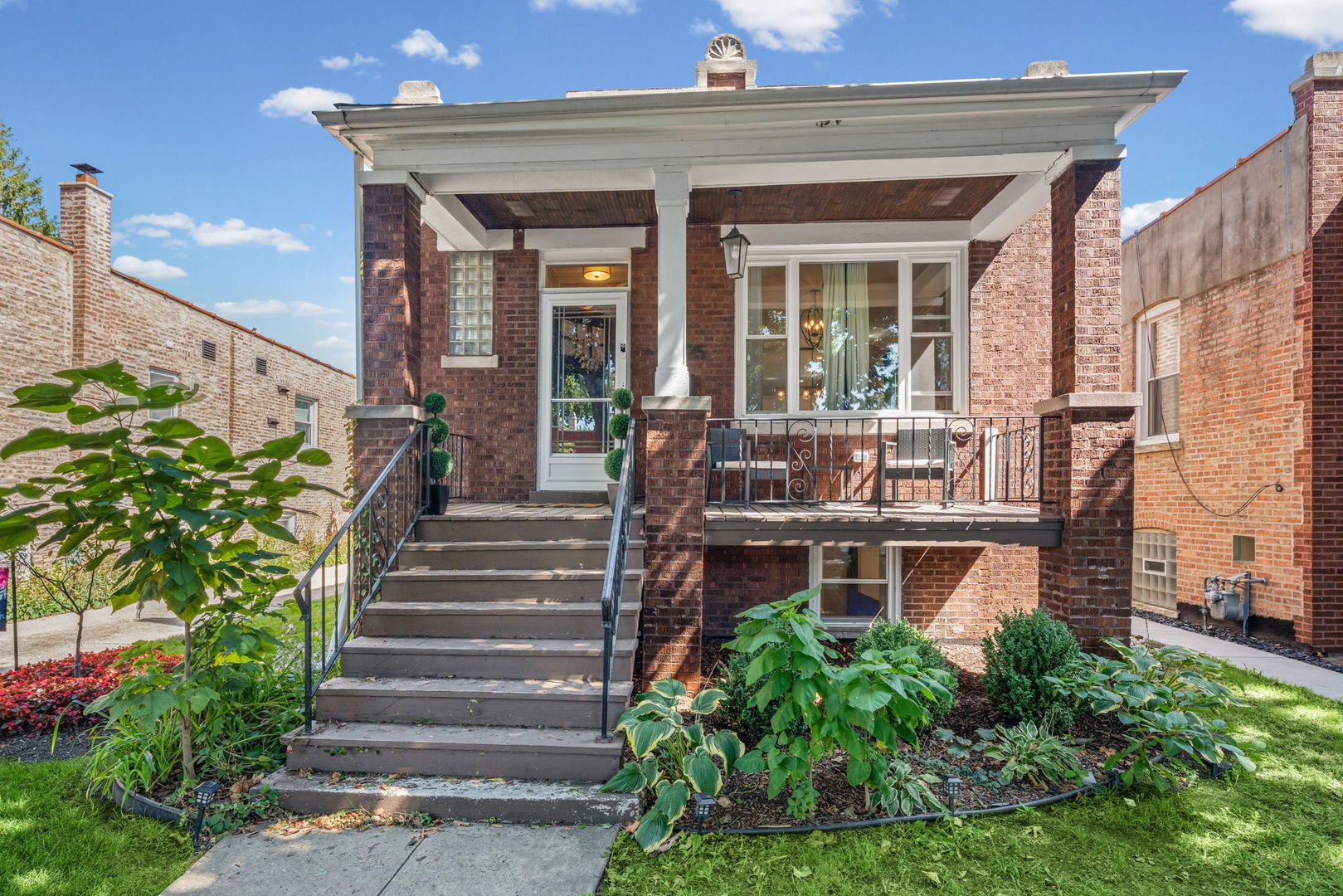 2625 Cuyler Avenue Property Photo 1