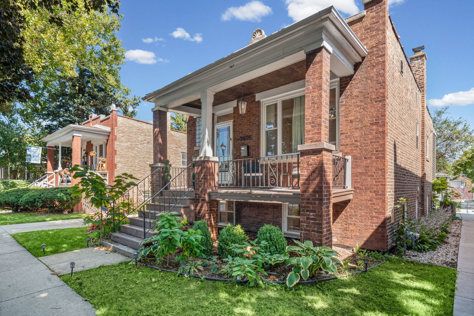 2625 Cuyler Avenue Property Photo 2
