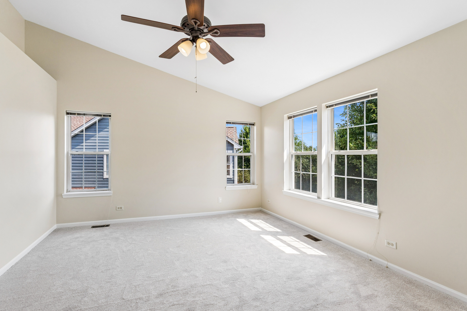 135 Tanglewood Drive Property Photo 17