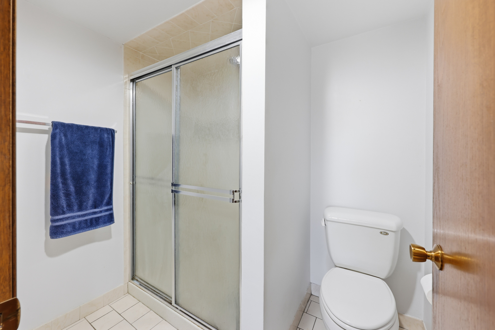 821 Oakton Street 104 Property Photo 21