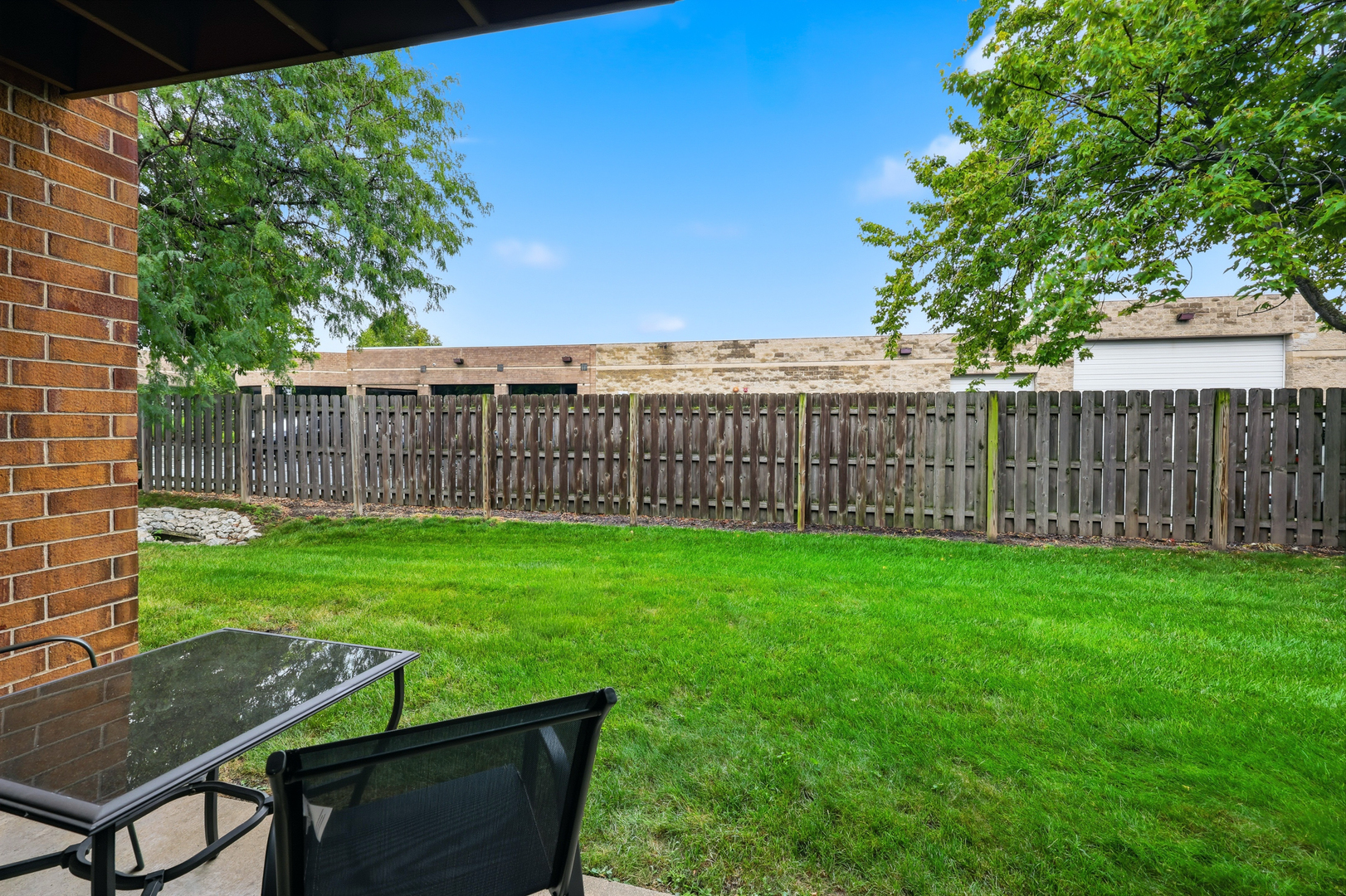 821 Oakton Street 104 Property Photo 29