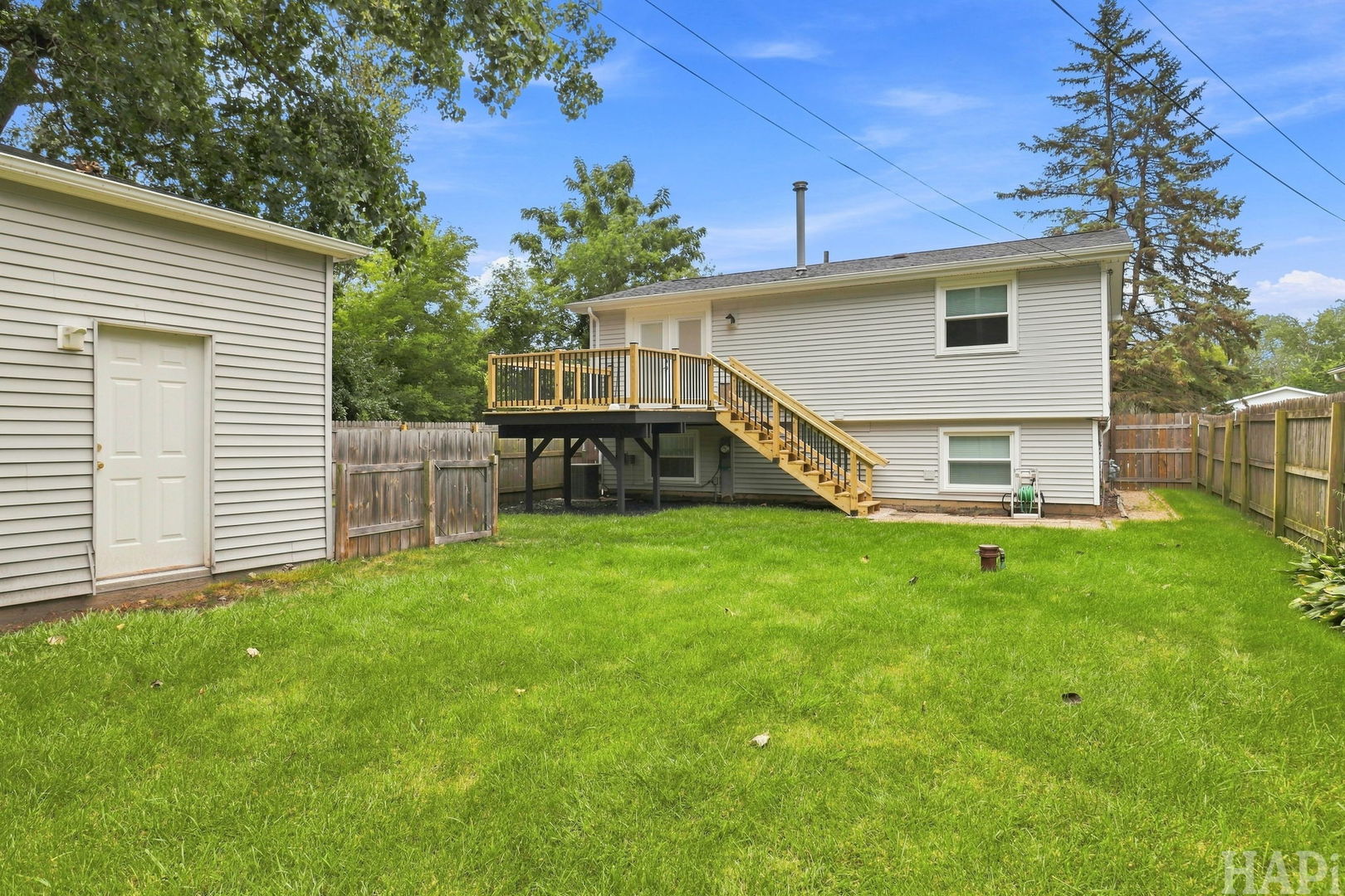 38270 N North Shore Avenue Property Photo 2