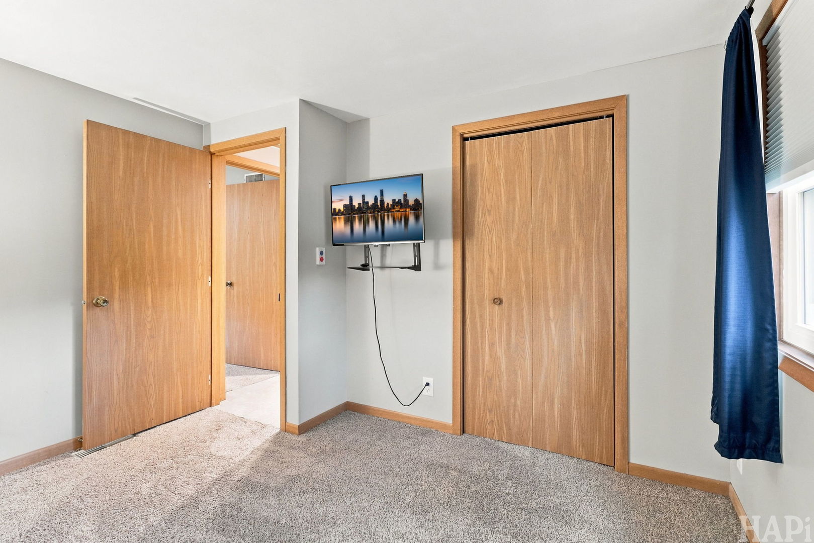 38270 N North Shore Avenue Property Photo 12