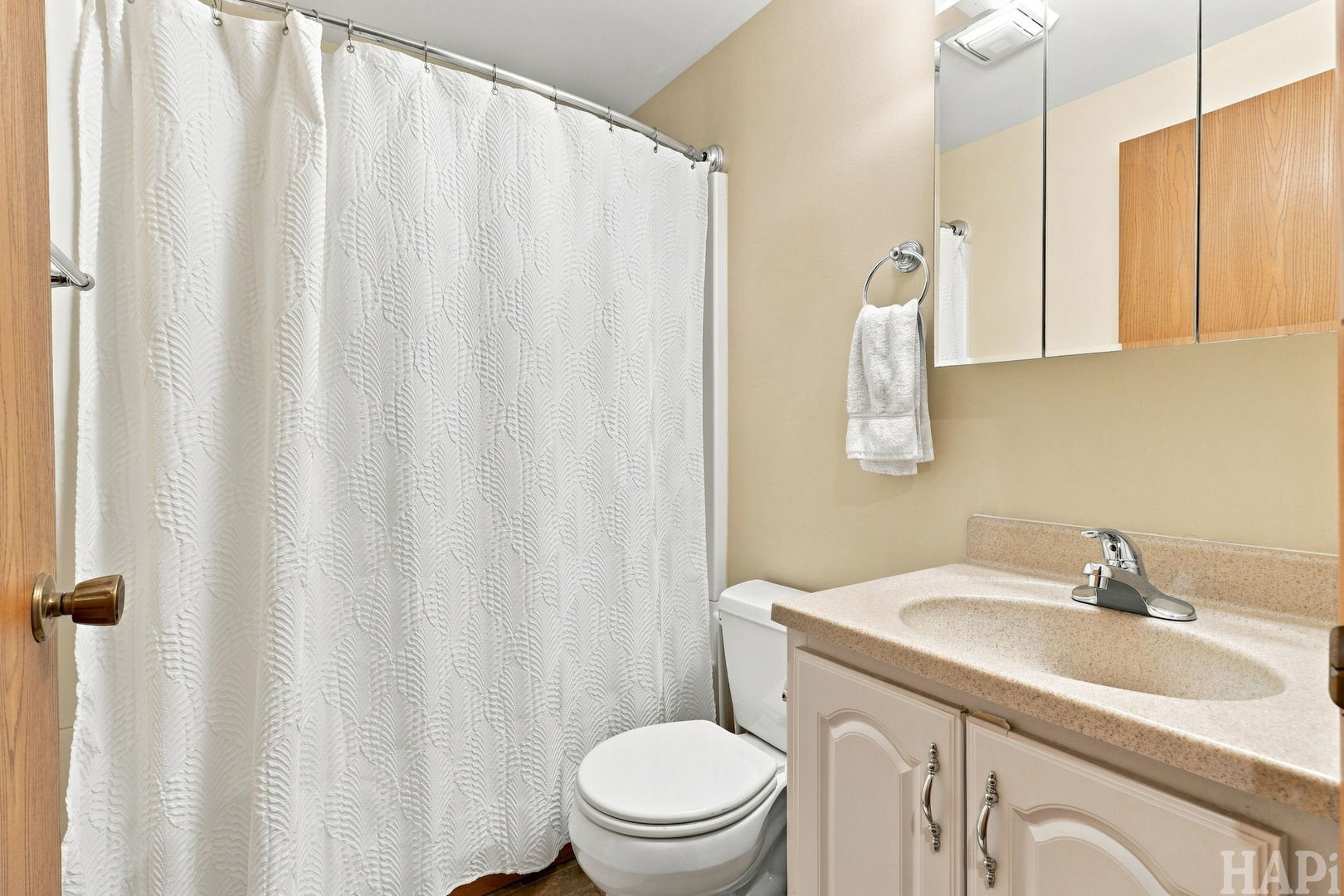 38270 N North Shore Avenue Property Photo 13