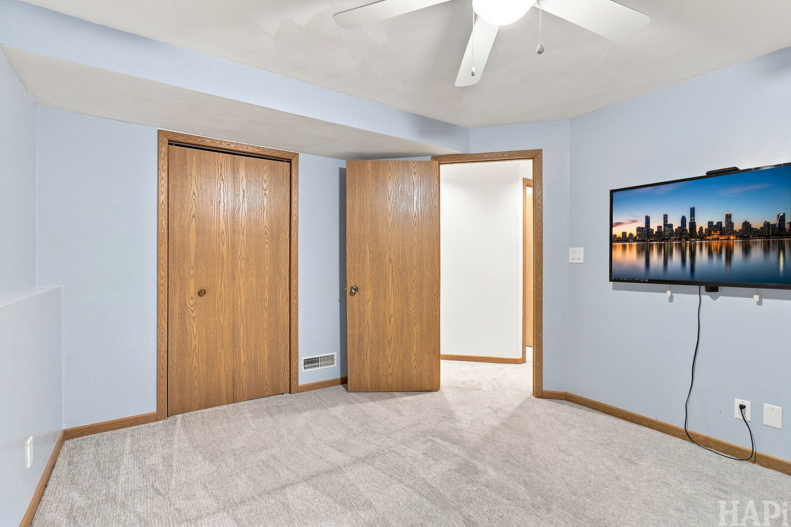38270 N North Shore Avenue Property Photo 17