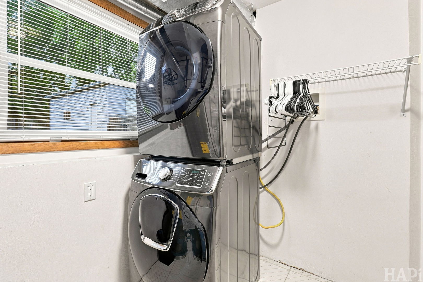 38270 N North Shore Avenue Property Photo 20