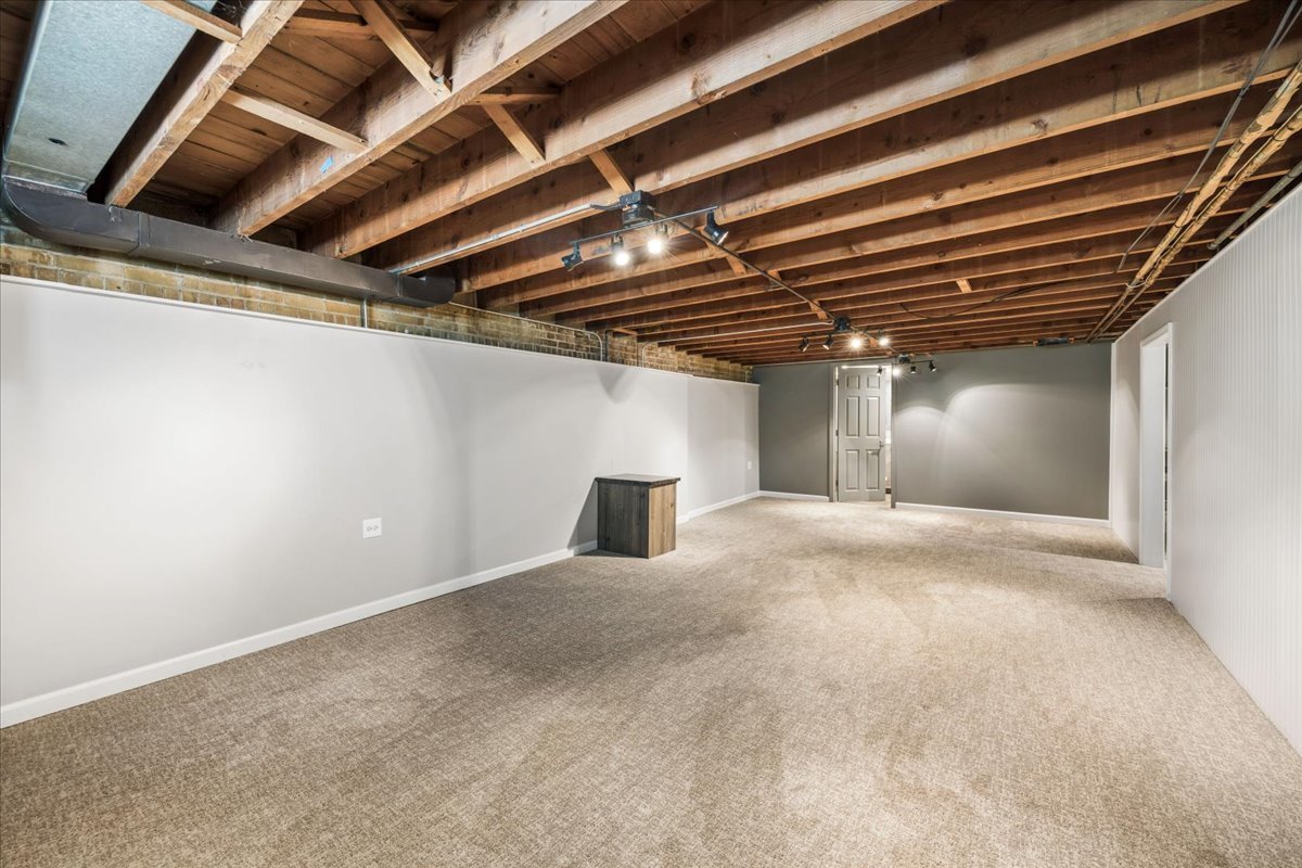 1871 Hawthorne Avenue Property Photo 16