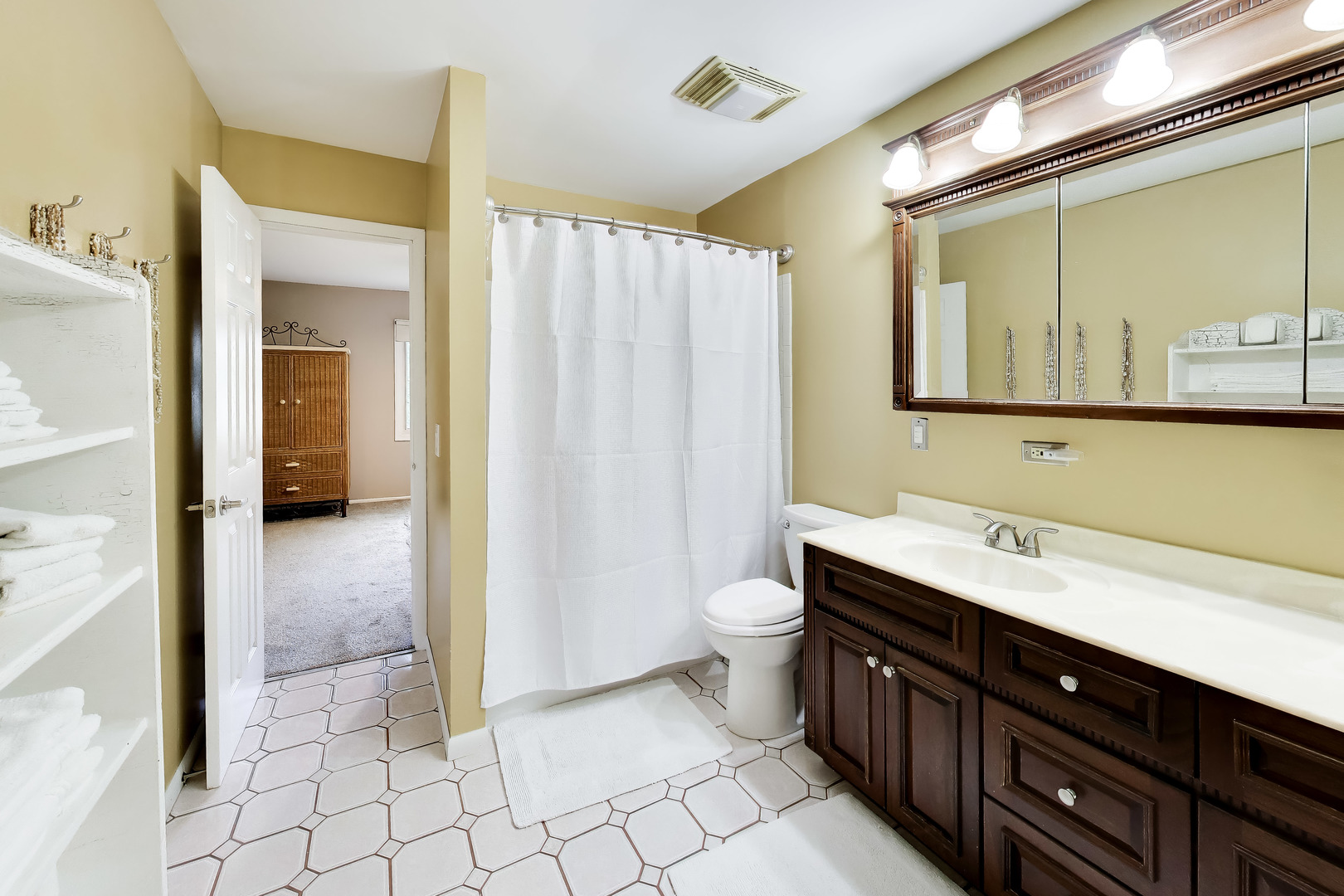 104 Lilac Court Property Photo 15