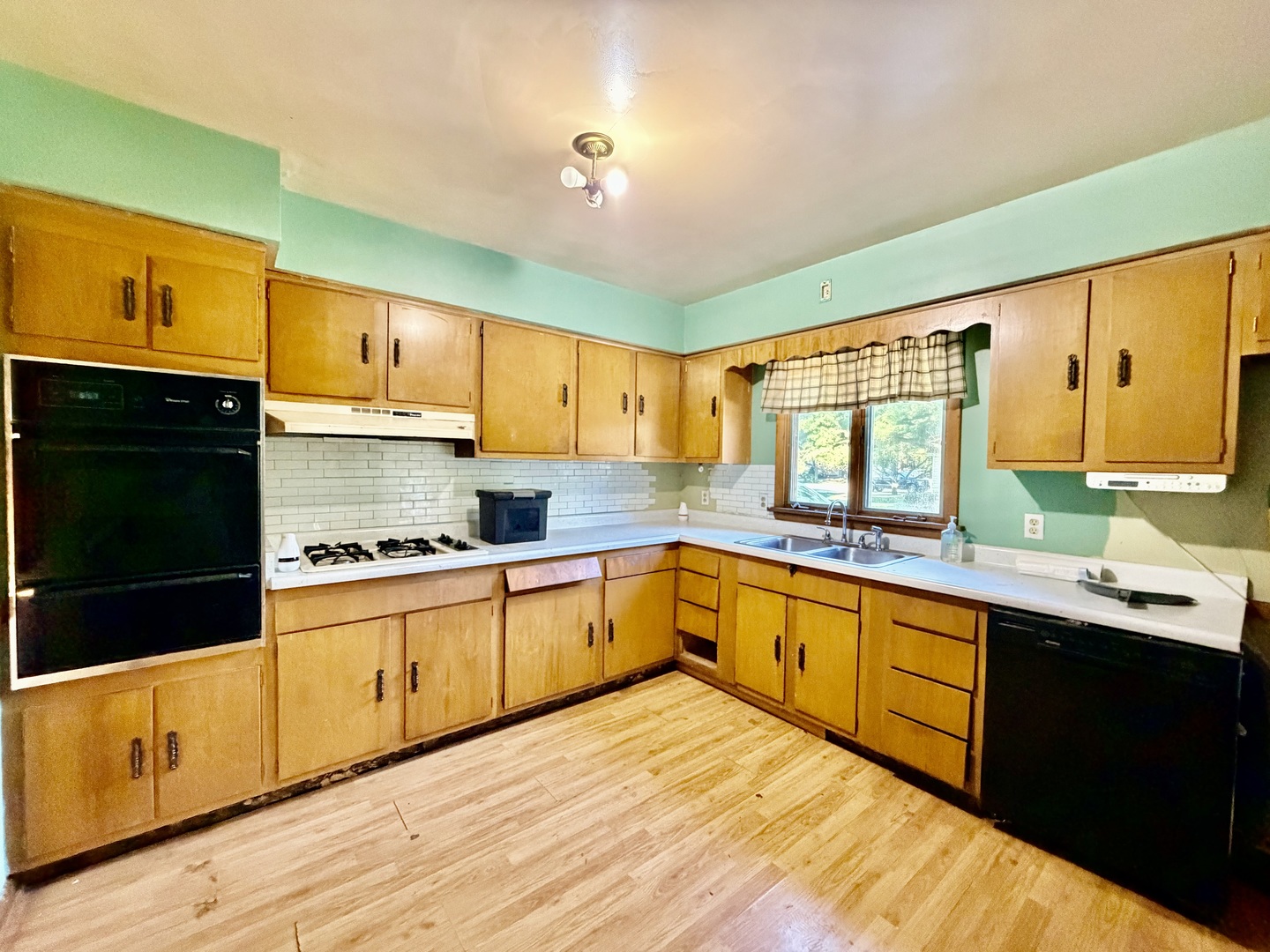 1405 E Kent Street Property Photo 6
