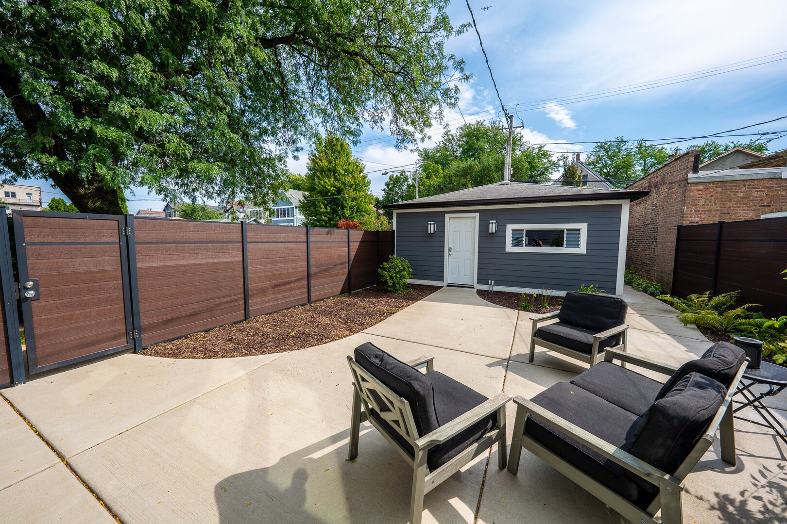1901 W Berwyn Avenue Property Photo 29