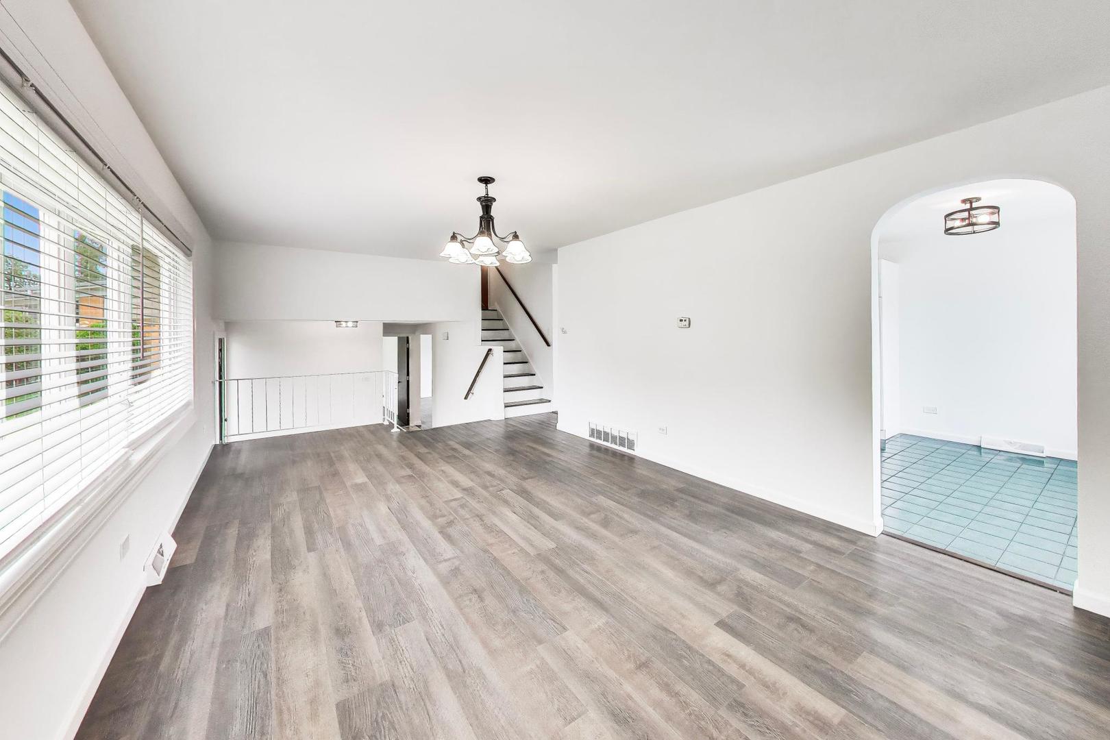 10128 Parke Avenue Property Photo 5